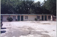 Motel on Texas Highway 183 (095-022-180)